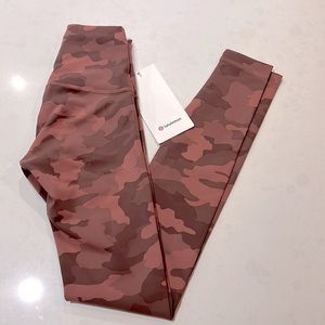 NWT Lululemon Wunder Train High Rise Tight 28”